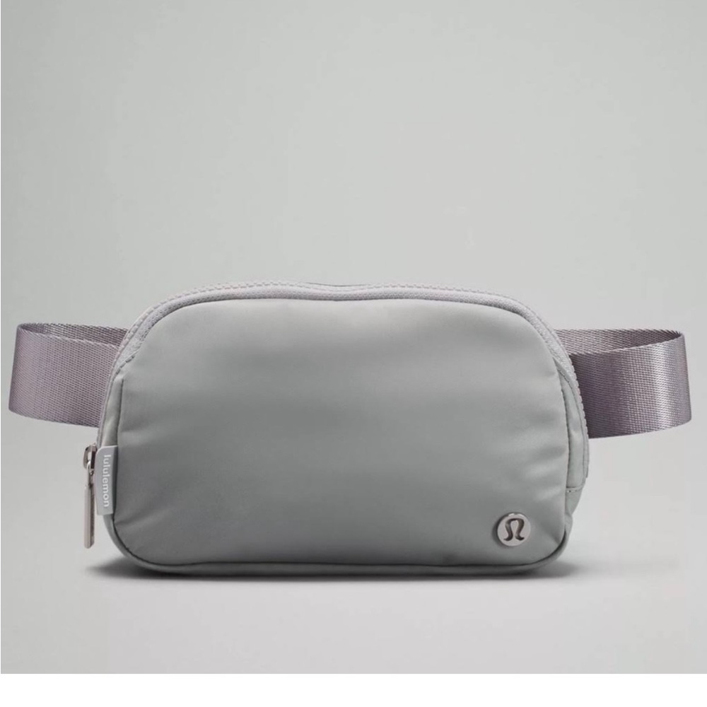 Lululemon everywhere belt bag brand new